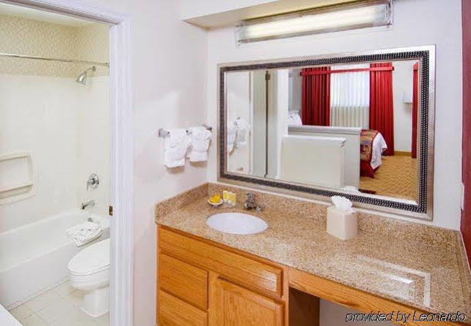 Value Suites Extended Stay - St Louis Maryland Heights Eksteriør billede